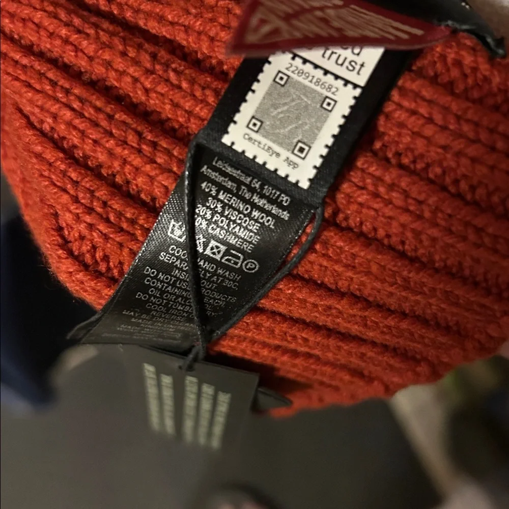 Ted Baker London red wool blend ribbed scarf NWT